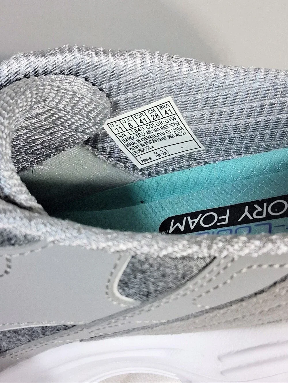 Women's Sporty Grey & White Skechers Size 11 D'Lites NWT Air Cooled Memory Foam